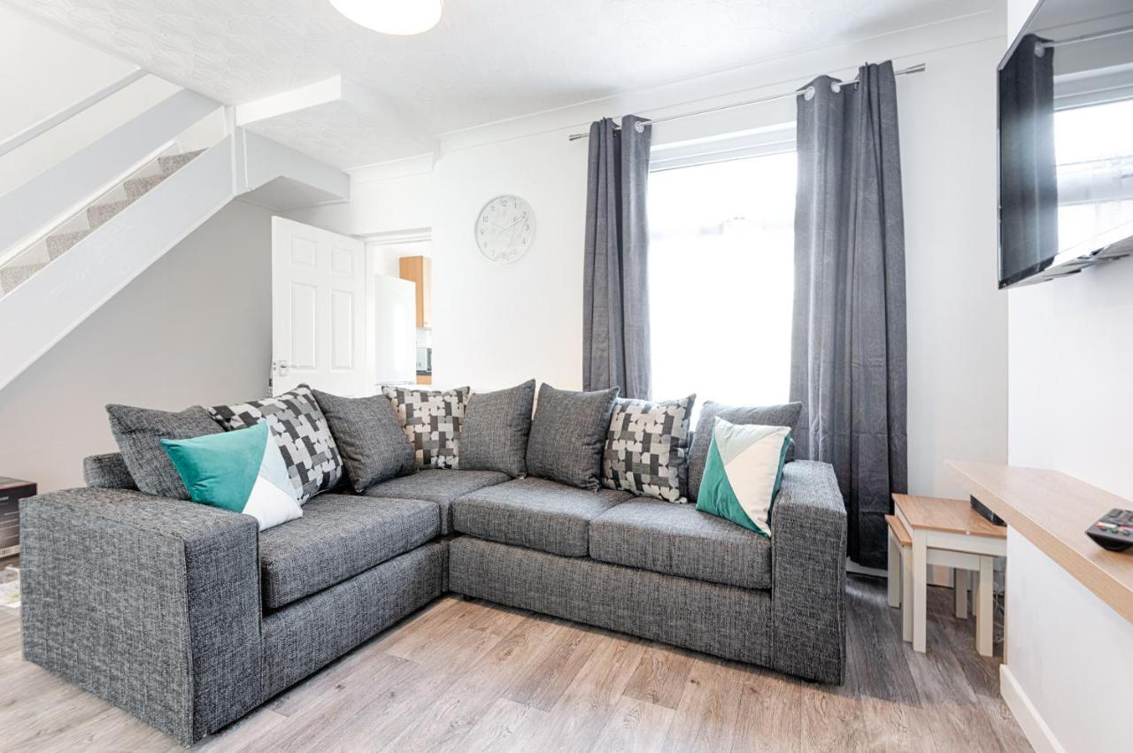 City Centre, Parking, Smart Tv'S In All Rooms Свонсі Екстер'єр фото