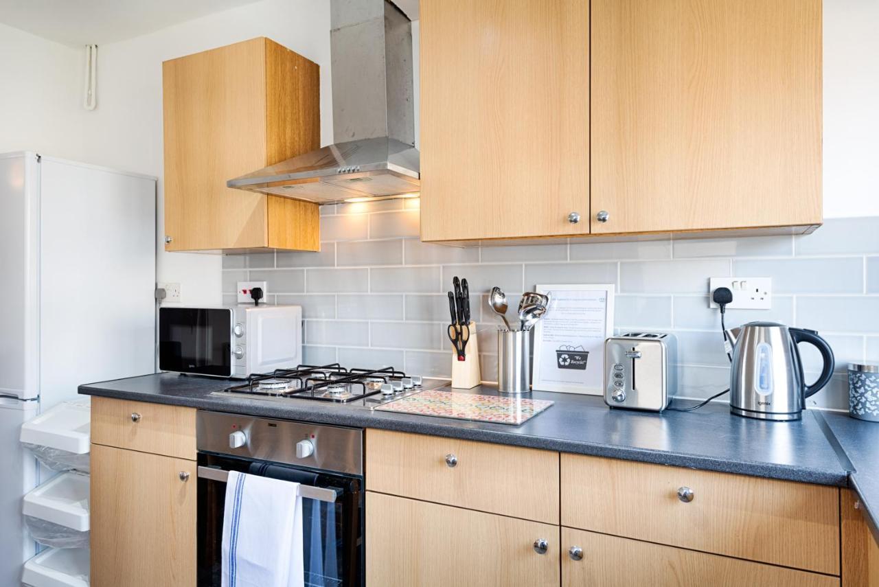 City Centre, Parking, Smart Tv'S In All Rooms Свонсі Екстер'єр фото