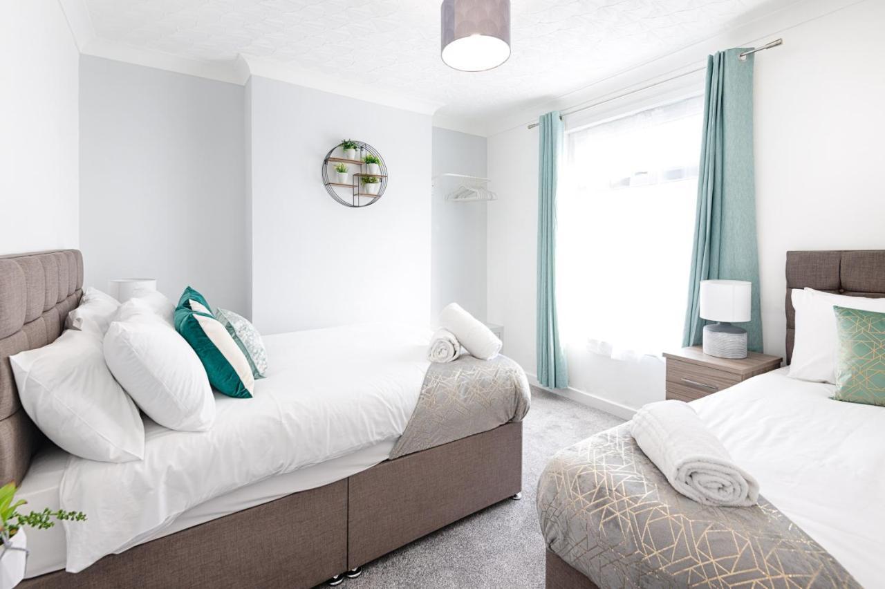 City Centre, Parking, Smart Tv'S In All Rooms Свонсі Екстер'єр фото