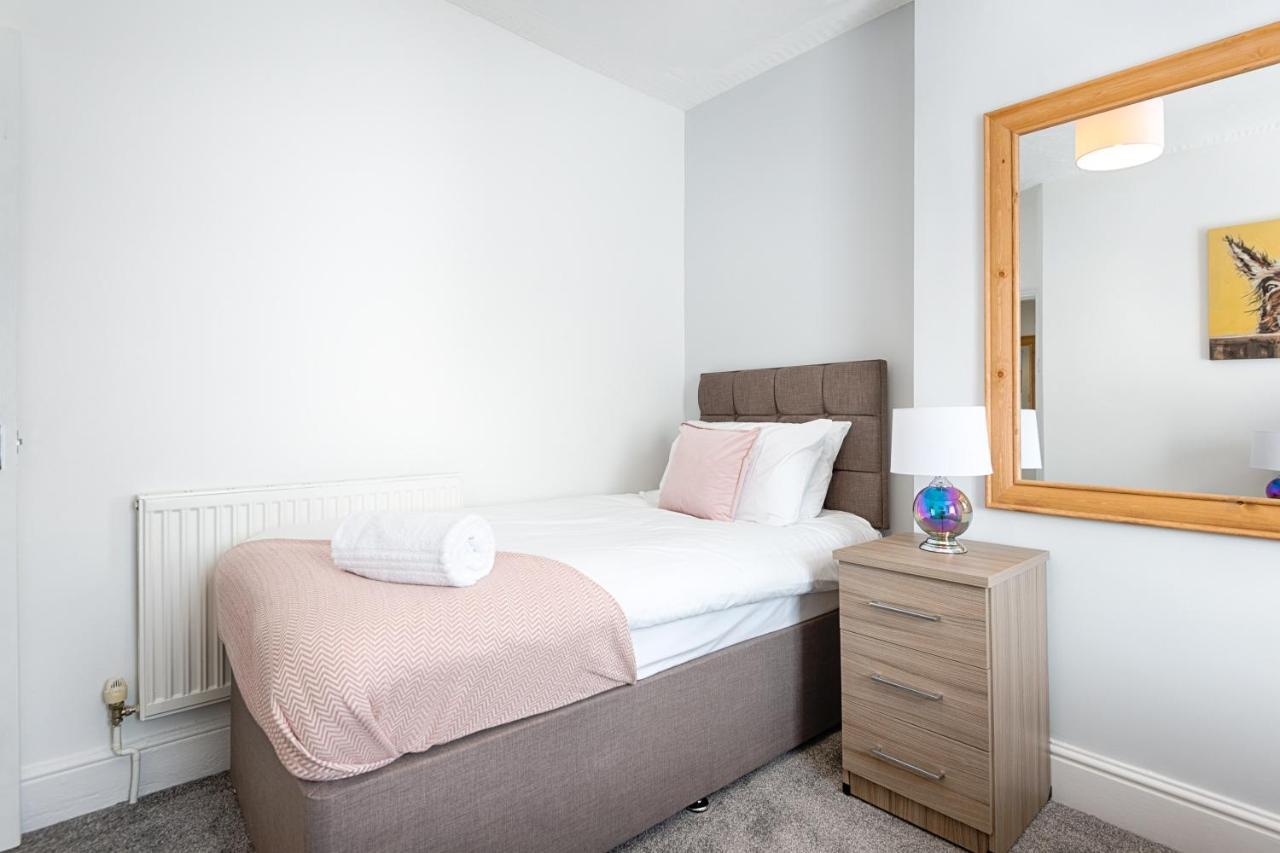 City Centre, Parking, Smart Tv'S In All Rooms Свонсі Екстер'єр фото